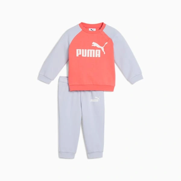 PUMA Minicats Essentials: Schattig raglan setje voor kleine avonturiers! Klaar om te spelen en te shinen!